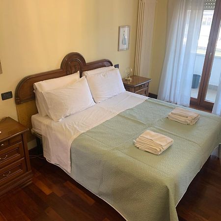 Appia Nuova Lucrezia Apartment Roma Dış mekan fotoğraf